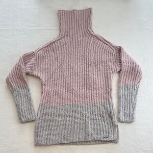 Abercrombie & Fitch Two-Tone Pink Gray Turtleneck Soft Sweater Size S